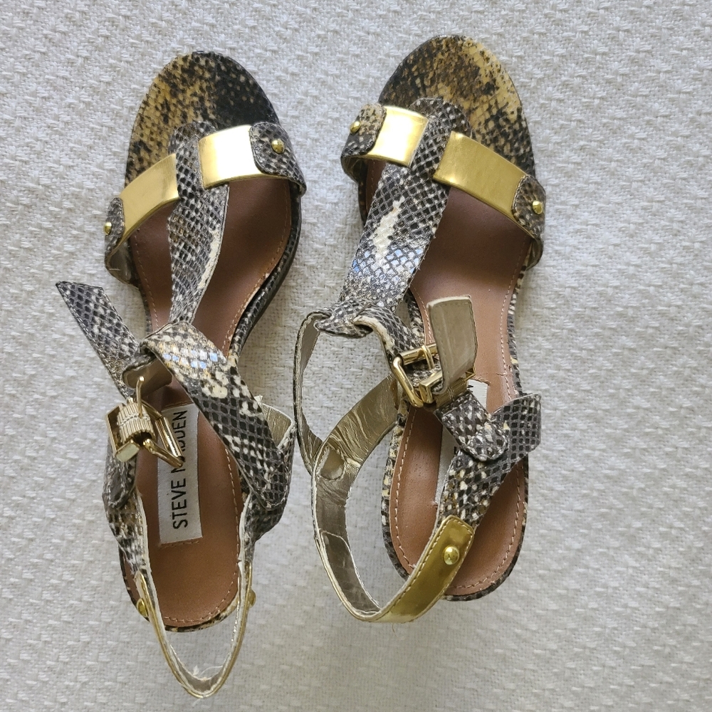 STEVE MADDEN FAUX SNAKE SKIN SANDALS